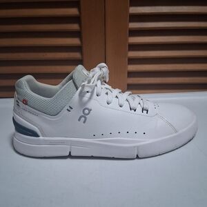 On The Roger Advantage Mint/ Juniper Women's Sneaker * Size: 7